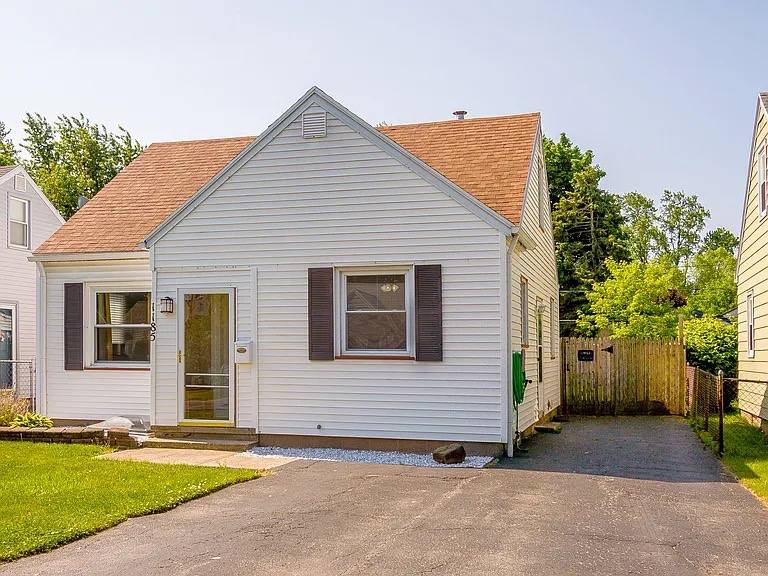 House for rent at 1185 Britton Rd, Rochester, NY 14616