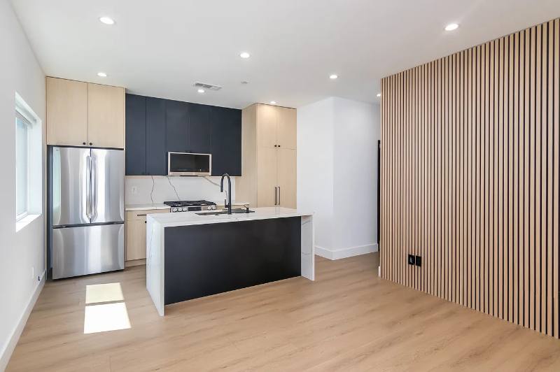 House for rent at 14928 Otsego St #1 2, Sherman Oaks, CA 91403