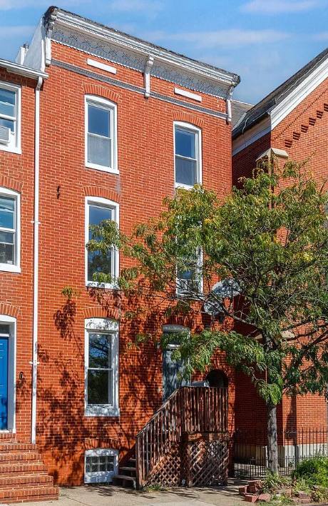 Townhouse for rent at 110 W Hamburg St, Baltimore, MD 21230