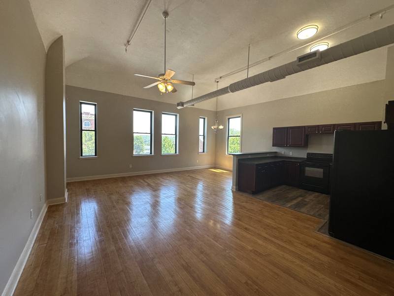Apartment for rent at 319 Main St #6, Southbridge, MA 01550