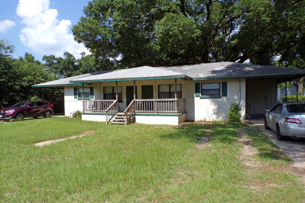 Townhouse for rent at 703 N 72nd Ave, Pensacola, FL 32506