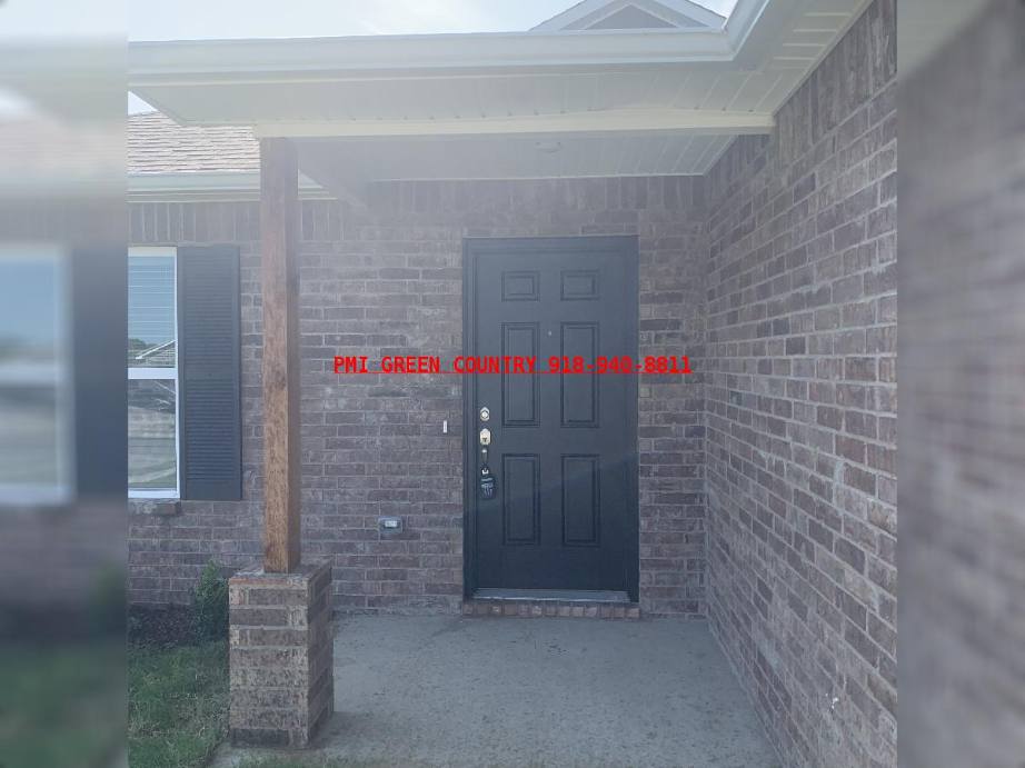 House for rent at 1103 W Abilene Rd, Claremore, OK 74017
