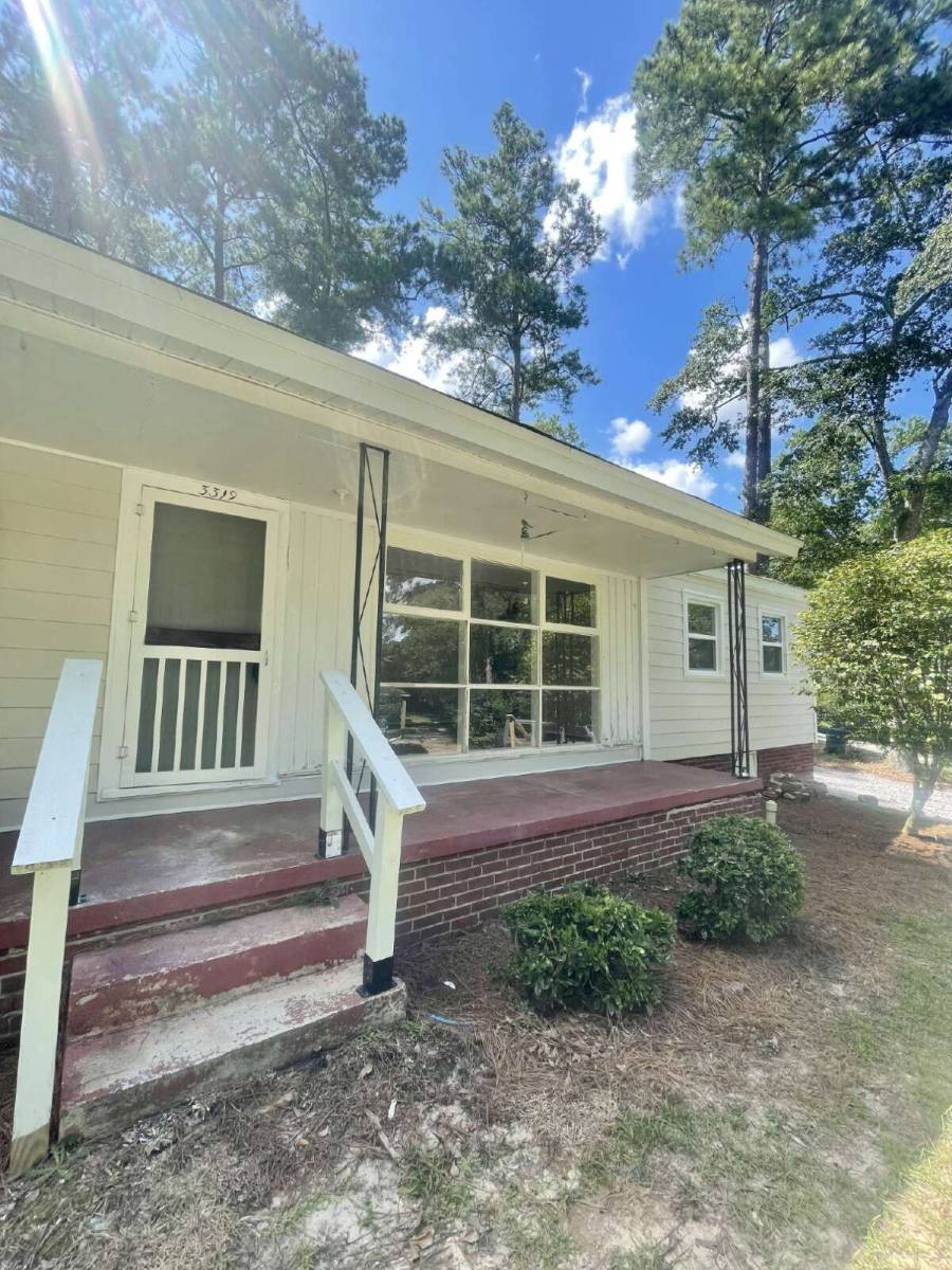 Townhouse for rent at 3319 Brookwood Court, Columbia, SC 29204