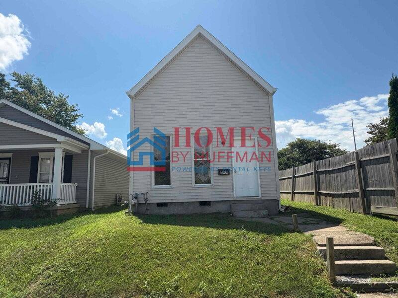 House for rent at 209 E Michigan St, Evansville, IN 47711