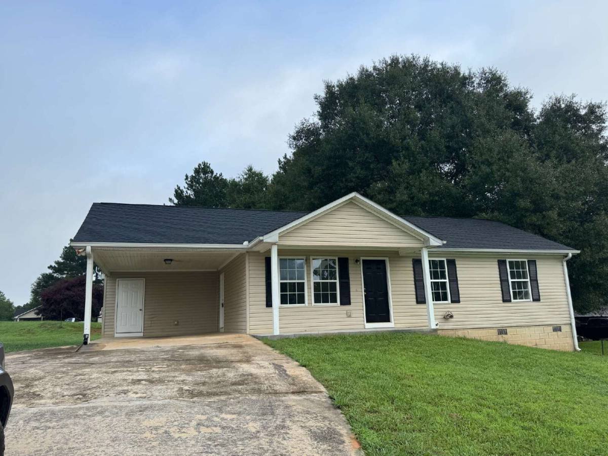 House for rent at 4014 Sutton Rd, Gainesville, GA 30506