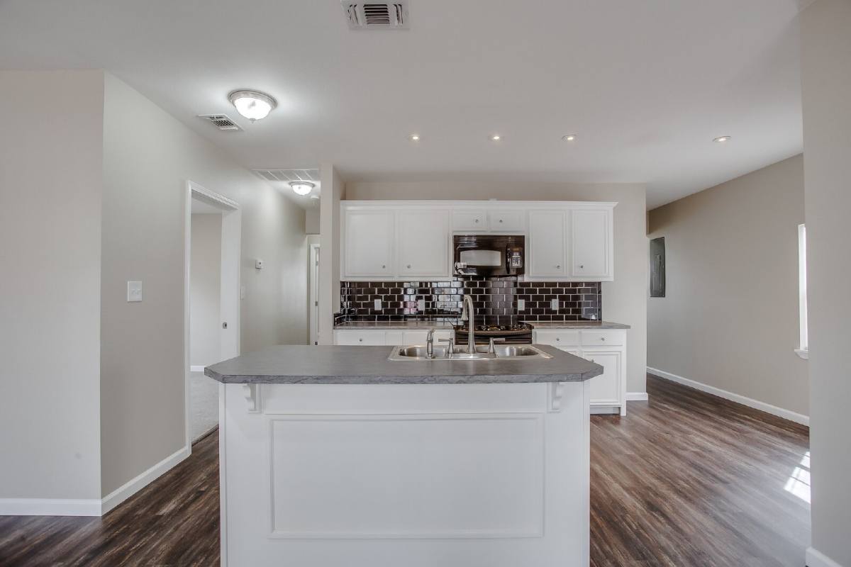 Townhouse for rent at 1909 16th St, Lubbock, TX 79401