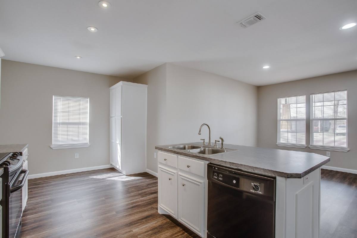 Townhouse for rent at 1909 16th St, Lubbock, TX 79401