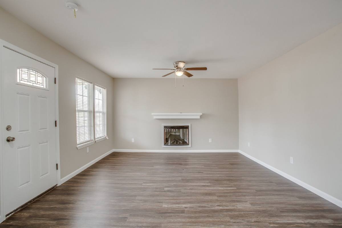 Townhouse for rent at 1909 16th St, Lubbock, TX 79401