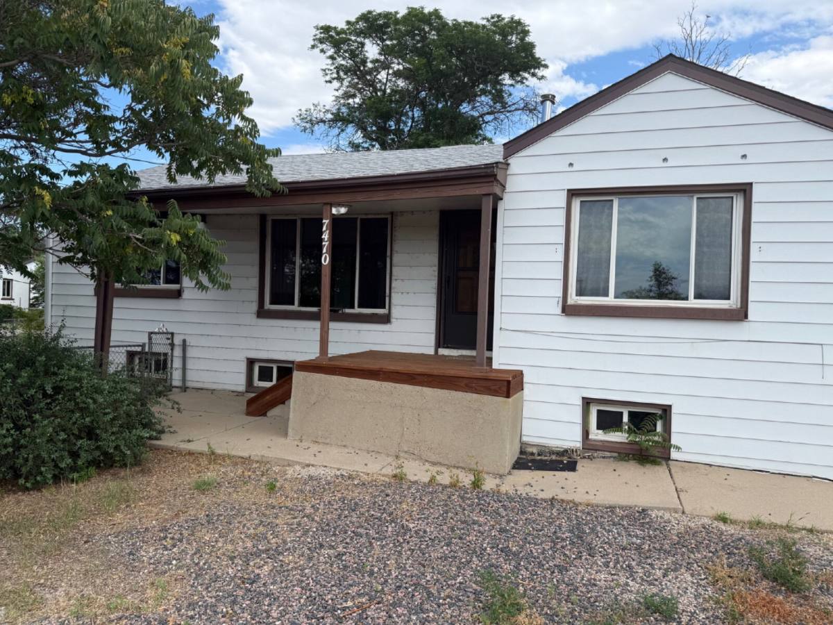 Townhouse for rent at 7470 Williams St #UPSTAIRS, Denver, CO 80229