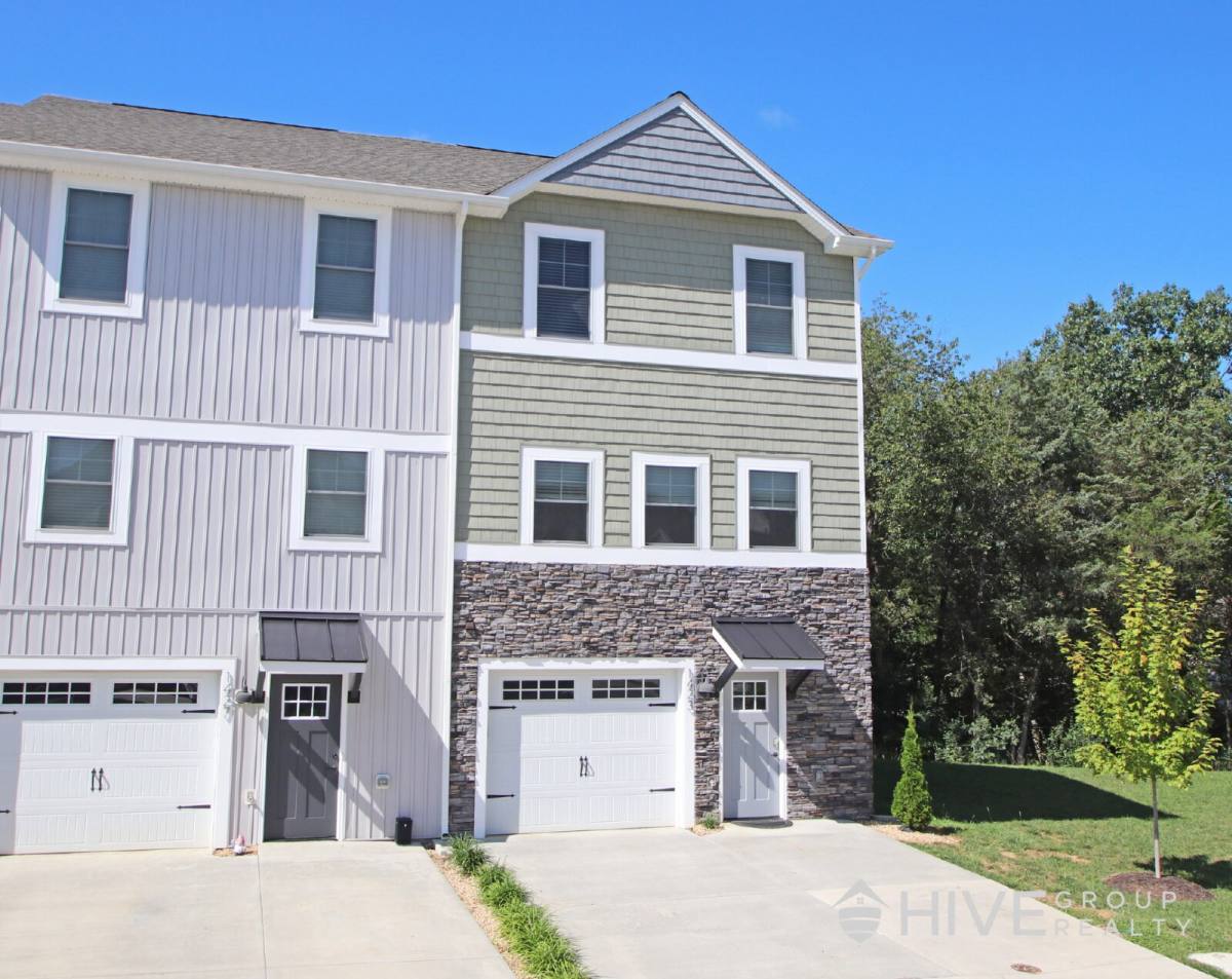 Townhouse for rent at 1423 Palomino Trail, Harrisonburg, VA 22801