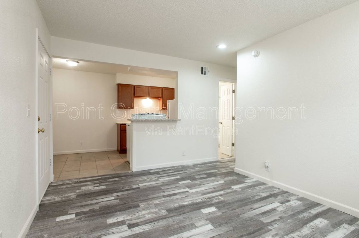 Apartment for rent at 2755 N Amidon Ave #2, Wichita, KS 67204