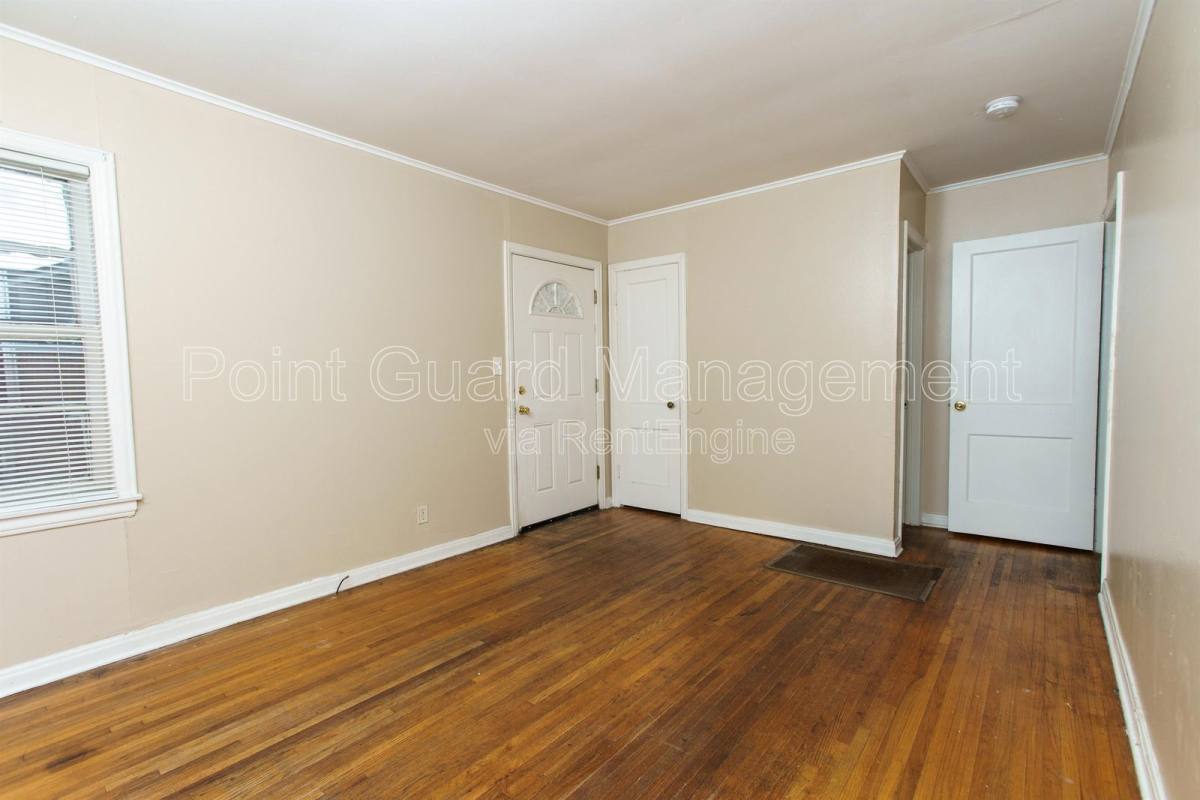 Apartment for rent at 1722 N Holyoke St #2, Wichita, KS 67208