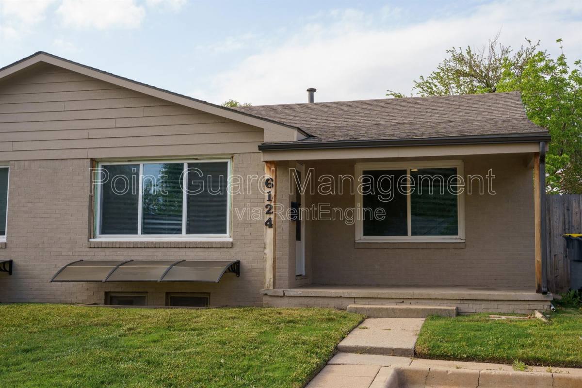 Townhouse for rent at 6124 E Oakwood Dr, Wichita, KS 67208