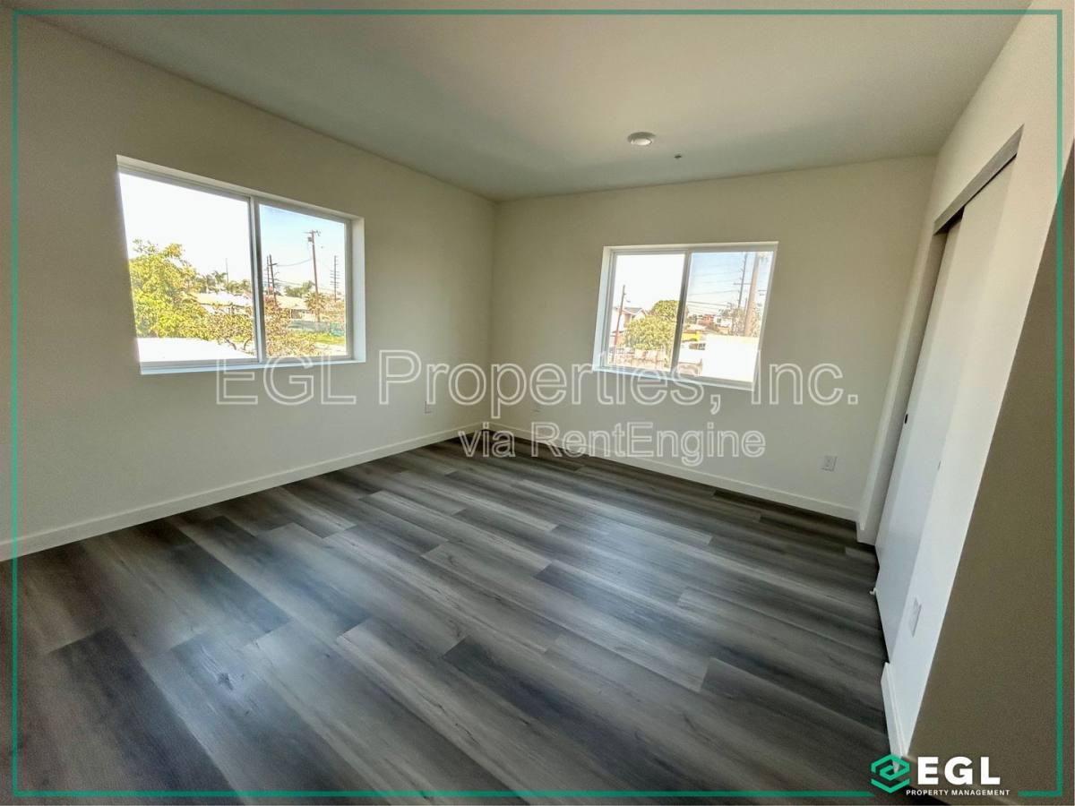 Apartment for rent at 10505 Hawthorne Blvd #101, Inglewood, CA 90304