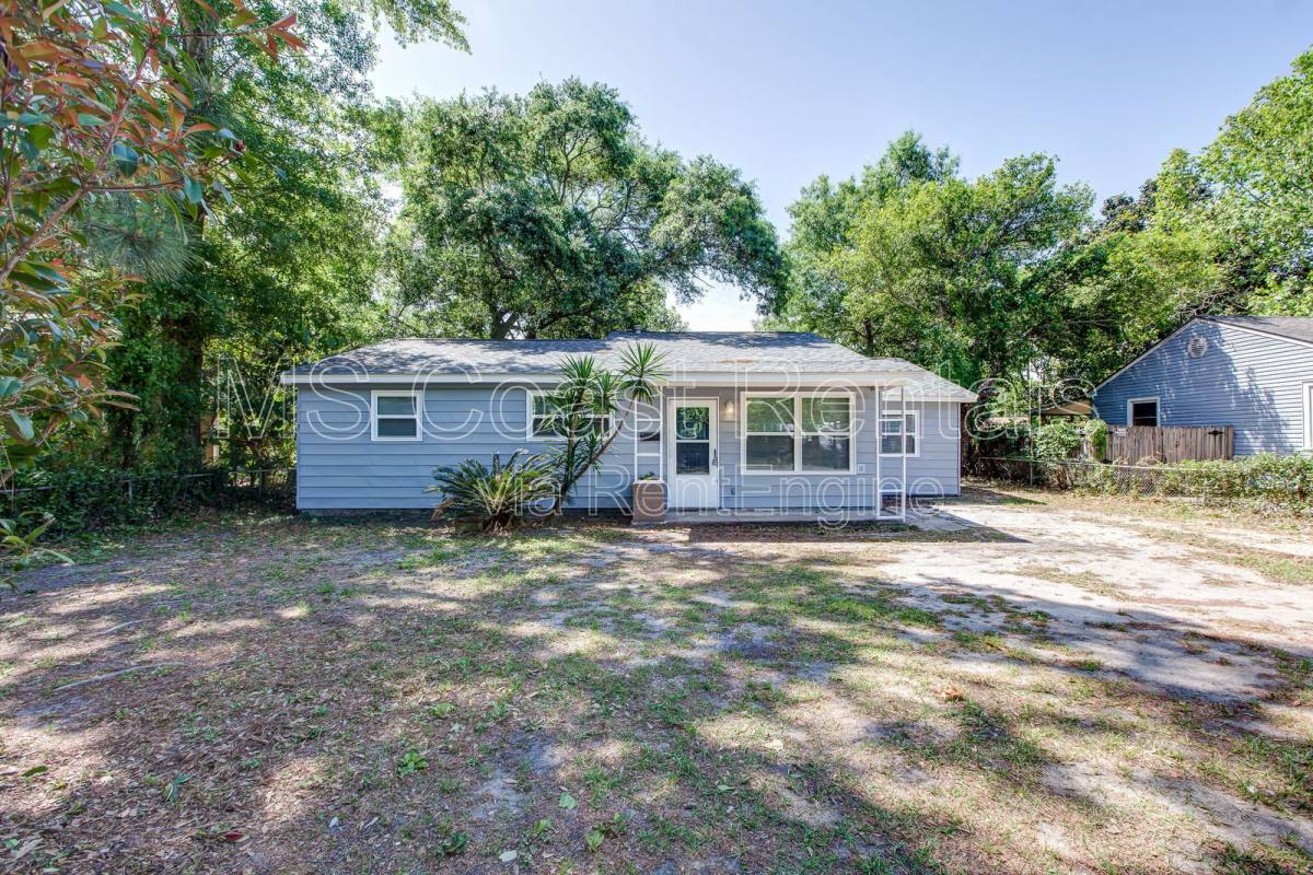House for rent at 1675 Sunset Blvd, Biloxi, MS 39531