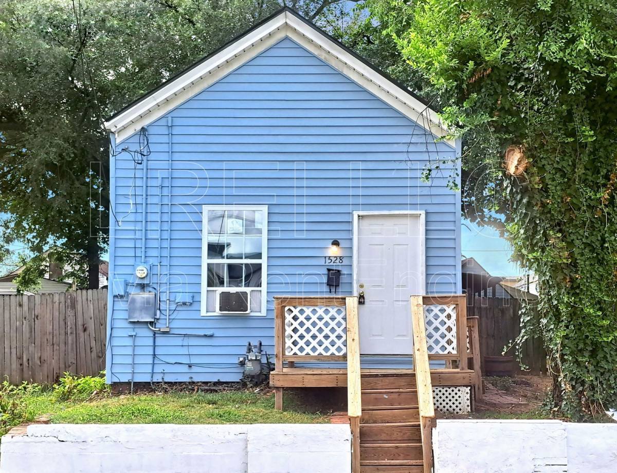 House for rent at 1528 S 9th St, Louisville, KY 40208