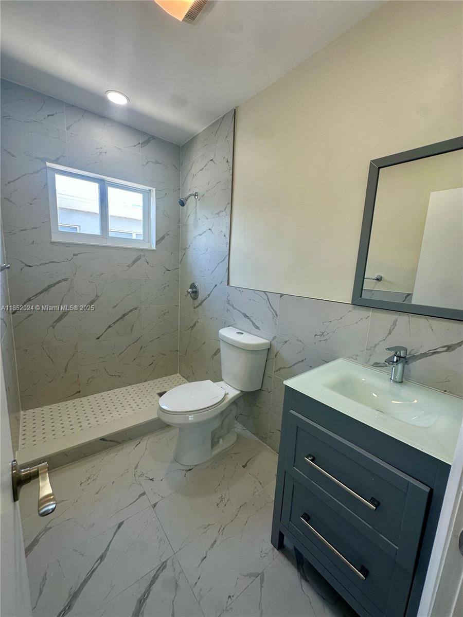 House for rent at 8125 Hawthorne Ave #3, Miami Beach, FL 33141