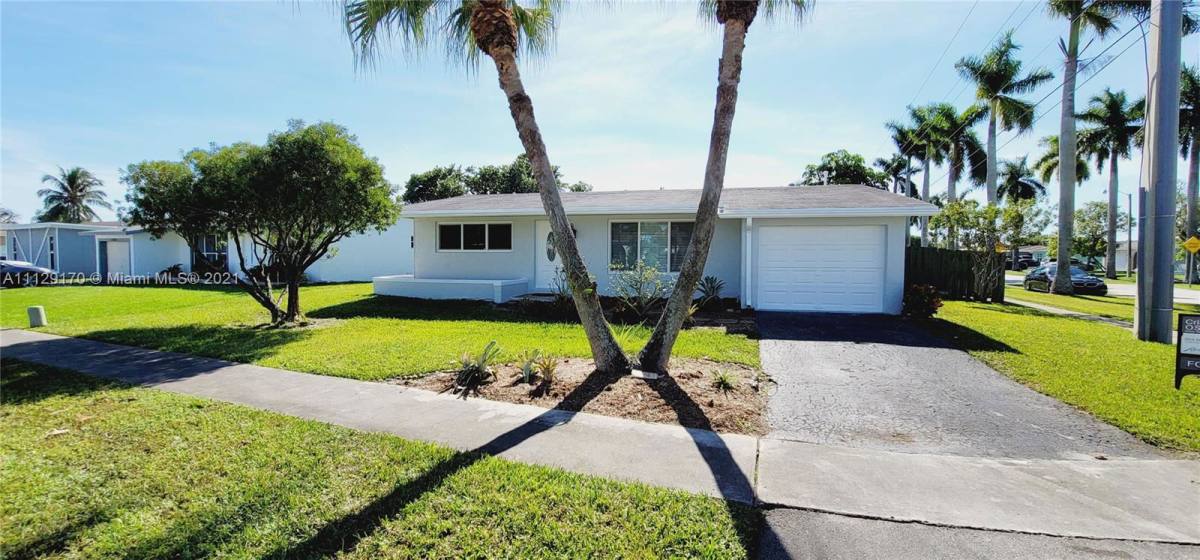House for rent at 11500 NW 39th St, Fort Lauderdale, FL 33323