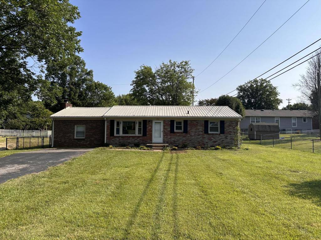 House for rent at 2706 Driftwood Dr, Springfield, TN 37172
