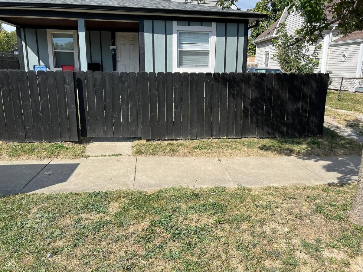 House for rent at 304 N Linwood Ave, Indianapolis, IN 46201