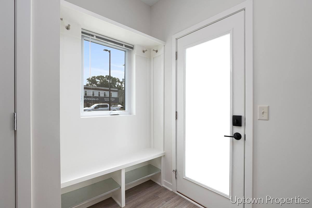 Townhouse for rent at 901 Fulton St W, Grand Rapids, MI 49504