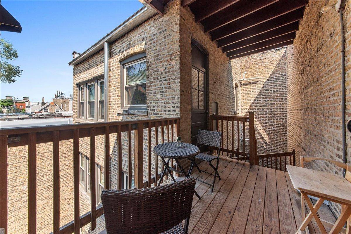 Apartment for rent at 1535 W Addison #3, Chicago, IL 60613