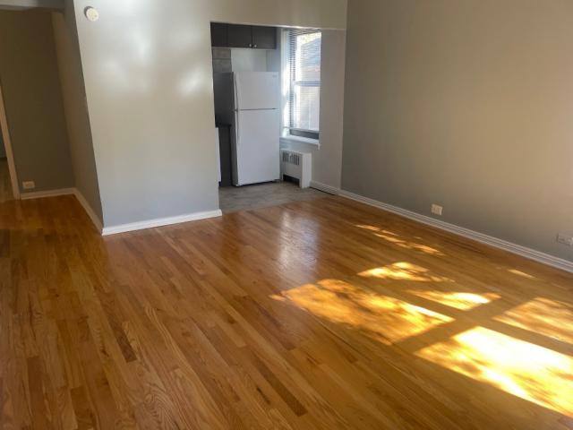 Apartment for rent at 1360 W Touhy Ave #302, Chicago, IL 60626