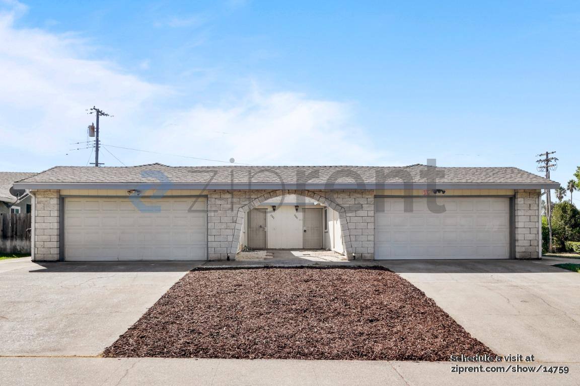 House for rent at 6102 Templeton Dr, Carmichael, CA 95608