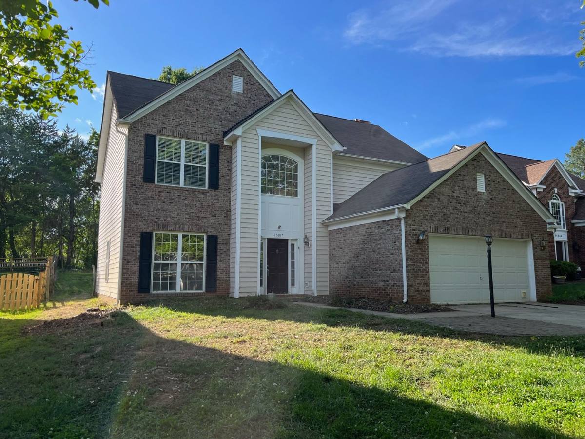 House for rent at 16017 Woodcote Dr, Huntersville, NC 28078