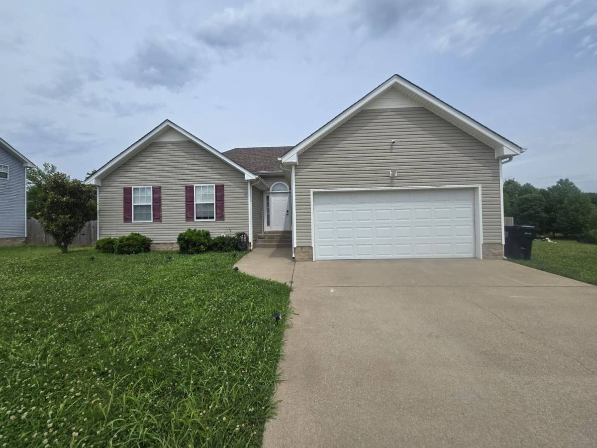 House for rent at 1377 Mutual Dr, Clarksville, TN 37042