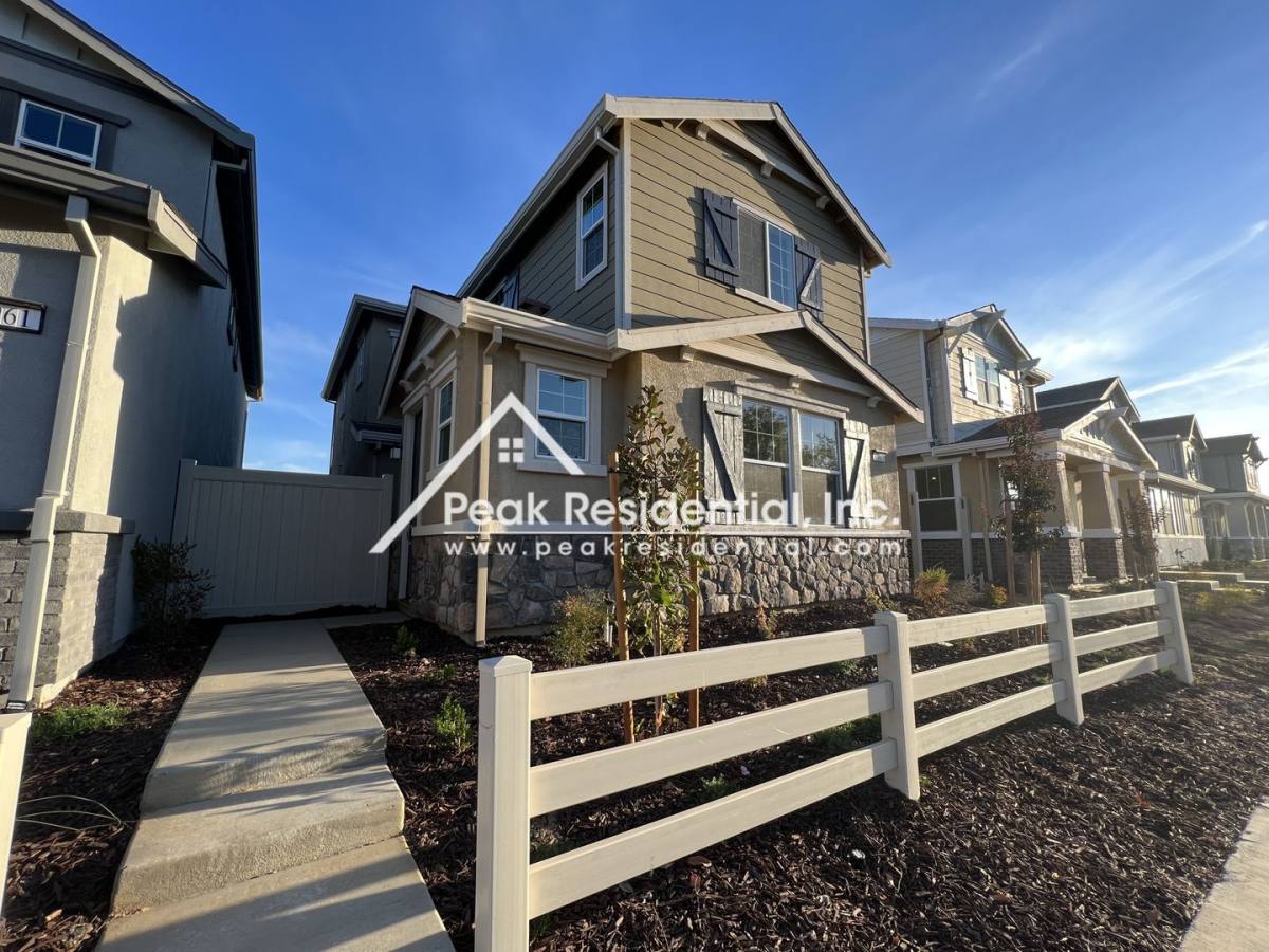 House for rent at 7963 Arcadia Dr, Citrus Heights, CA 95610