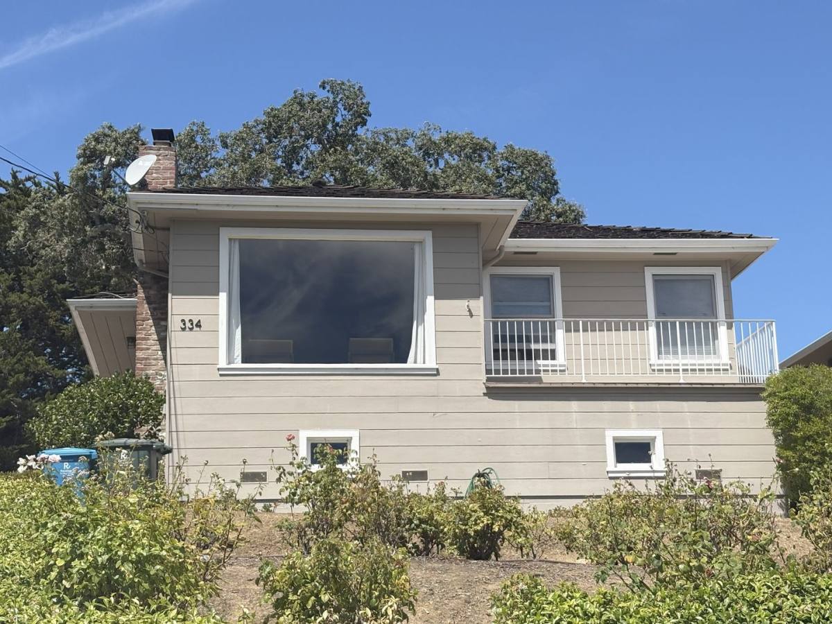 House for rent at 334 Oakview Dr, San Carlos, CA 94070