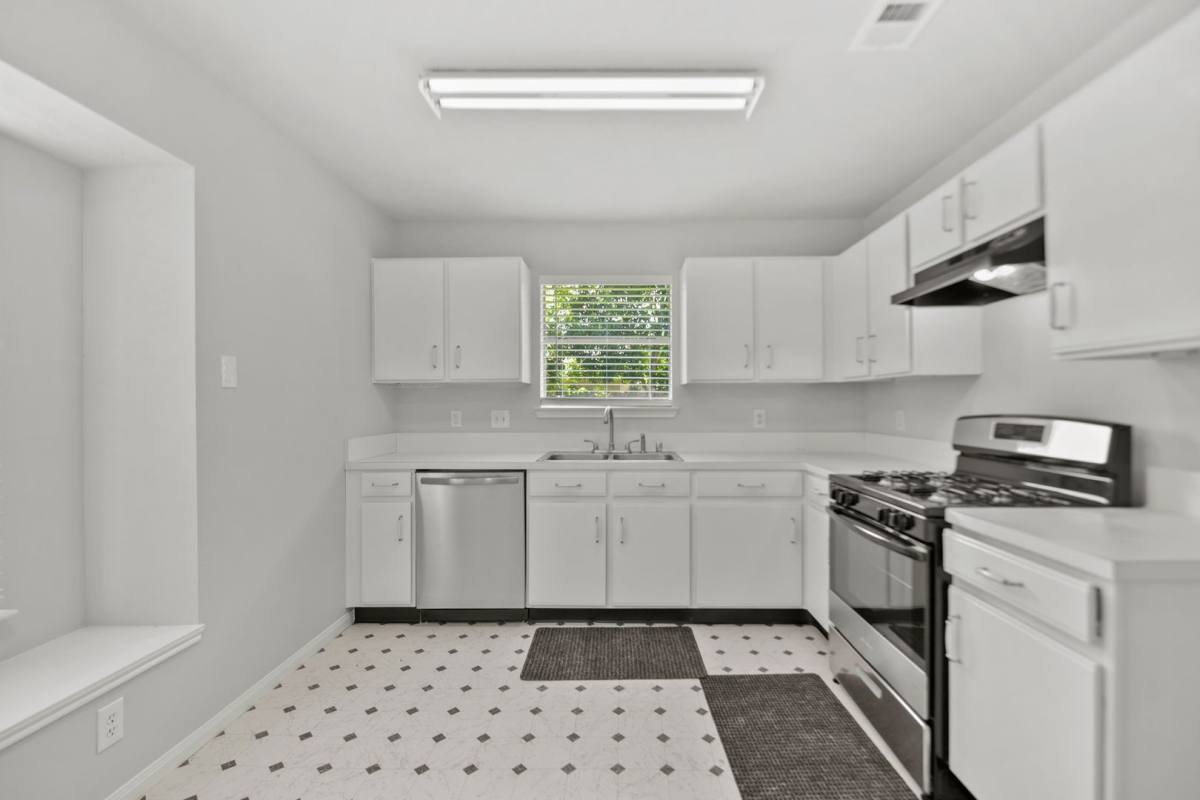 House for rent at 12803 Rockford Dr, Houston, TX 77048