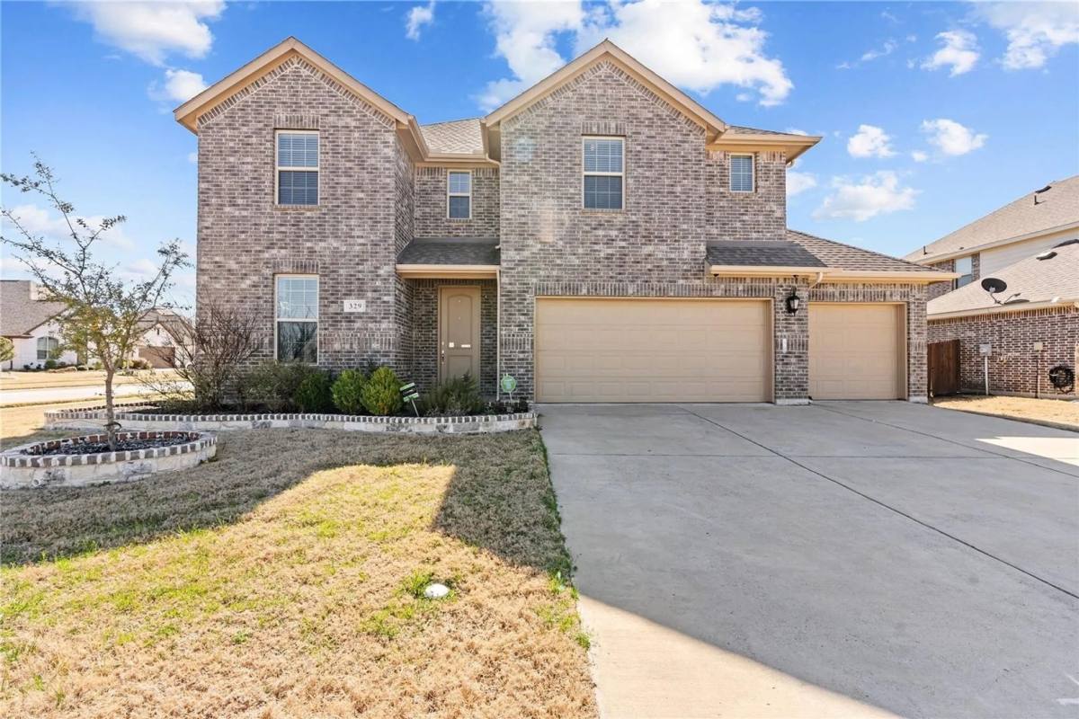 House for rent at 329 Bitterroot Court, Forney, TX 75126