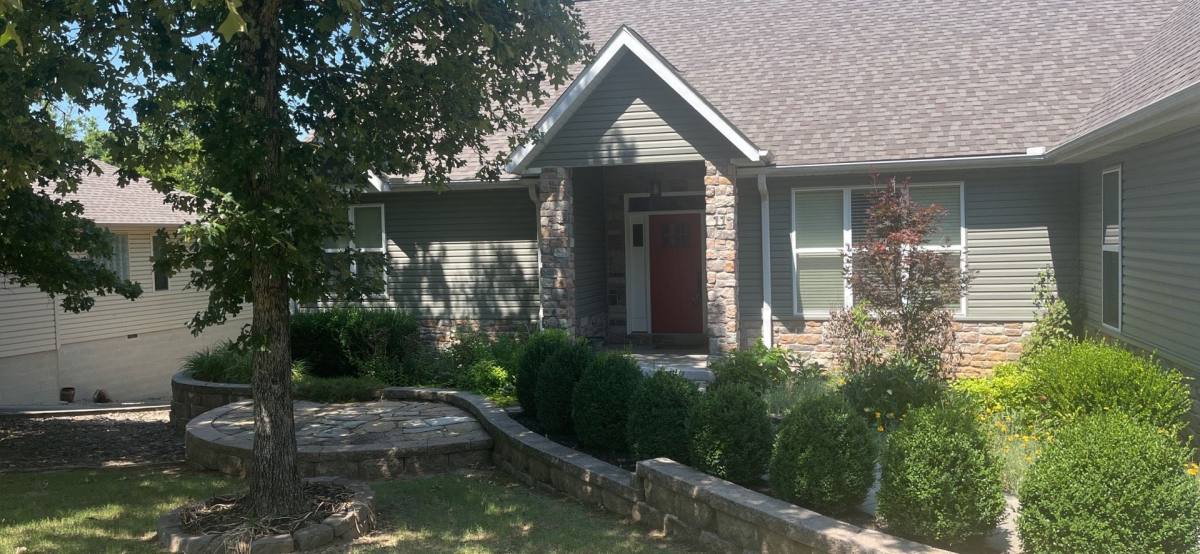 House for rent at 11 McVittie Dr, Bella Vista, AR 72715