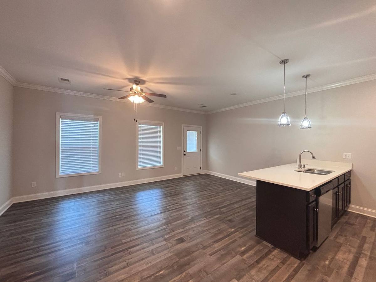 Townhouse for rent at 864 Fairview Ave, Bowling Green, KY 42101