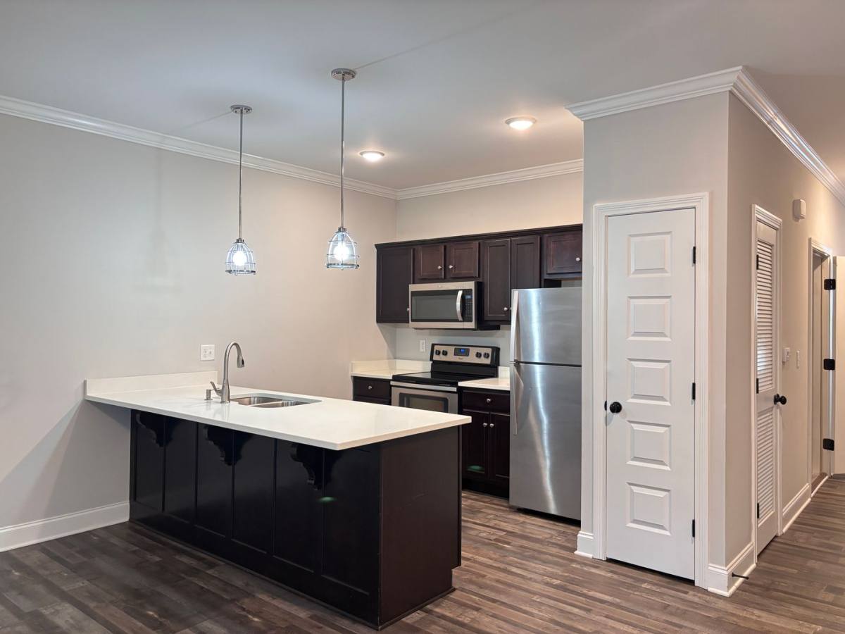 Townhouse for rent at 864 Fairview Ave, Bowling Green, KY 42101
