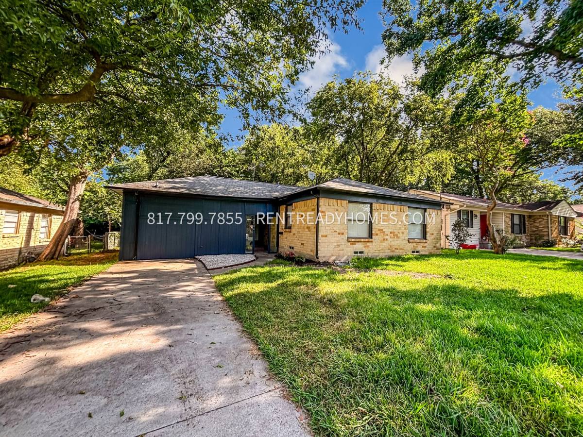 House for rent at 621 Cedar Dr, Mesquite, TX 75149