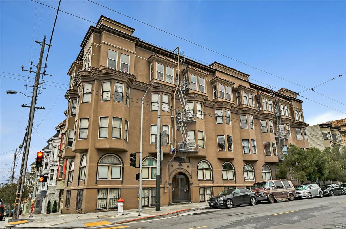 Apartment for rent at 1296 Haight St, San Francisco, CA 94117
