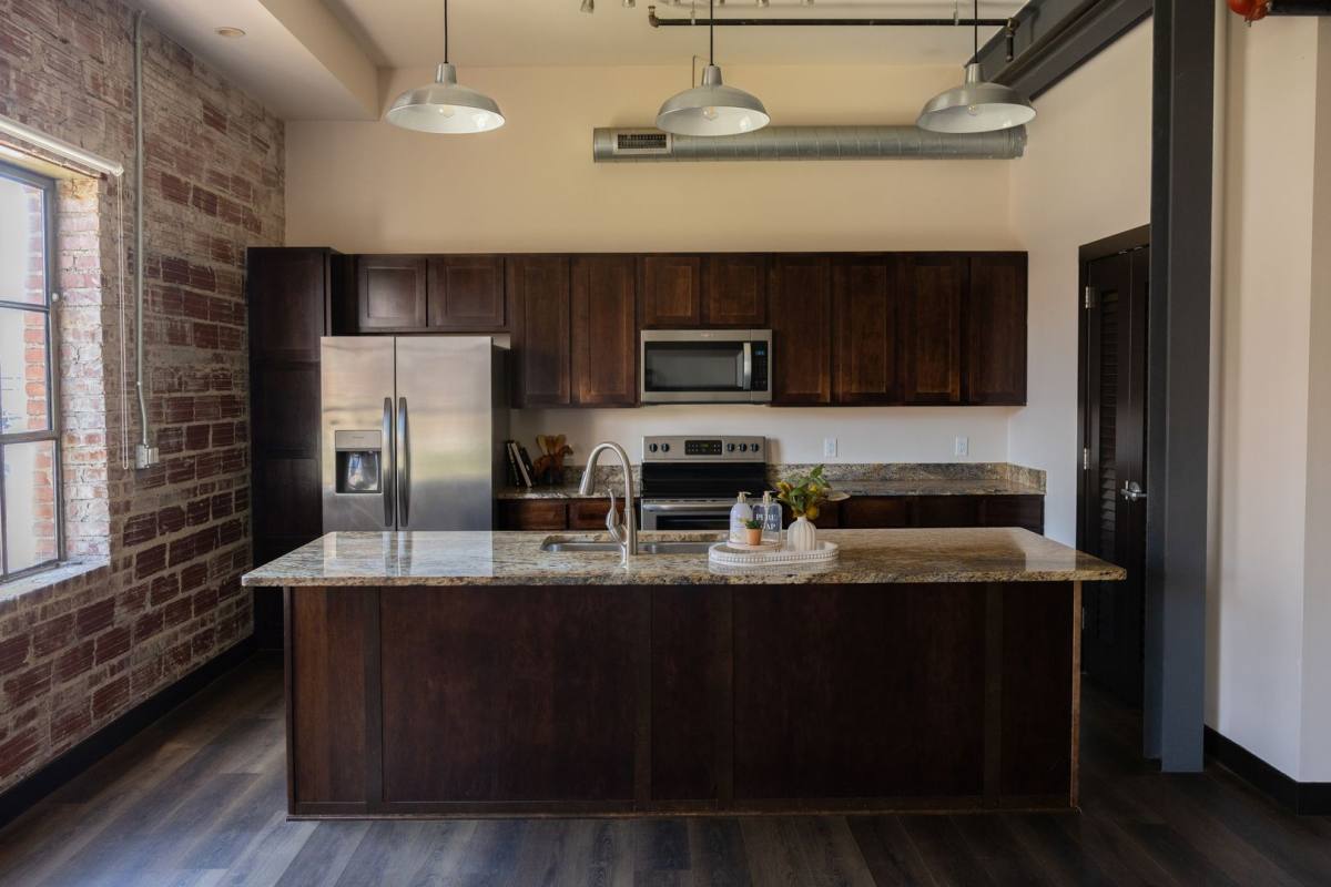 Apartment for rent at 107 N Detroit Ave, Tulsa, OK 74120