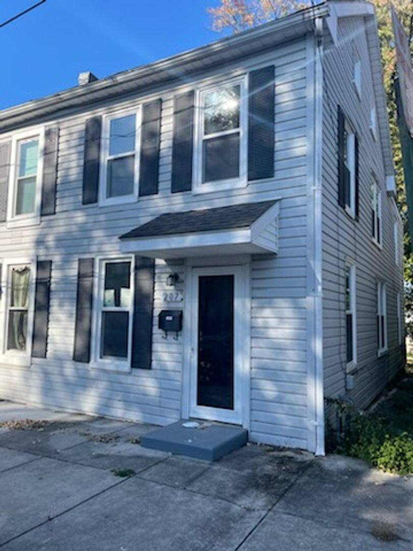 House for rent at 207 Summer St, Hagerstown, MD 21740