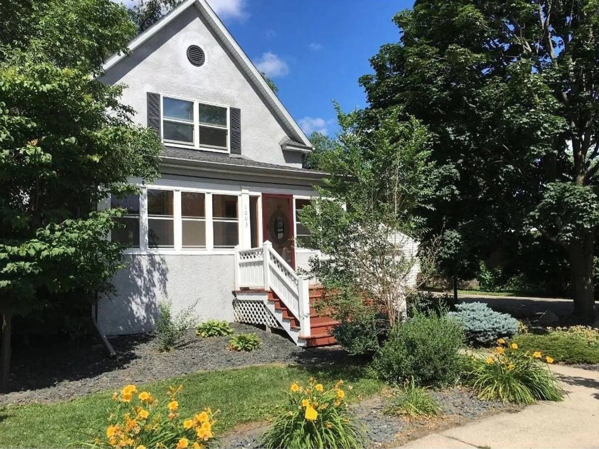 House for rent at 1003 21st Ave SE, Minneapolis, MN 55414
