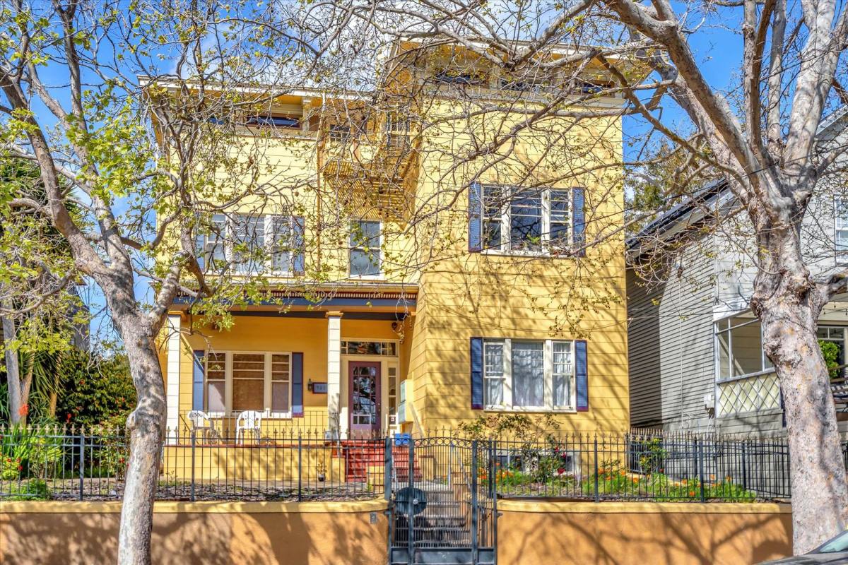 Apartment for rent at 722 Shotwell St, San Francisco, CA 94110
