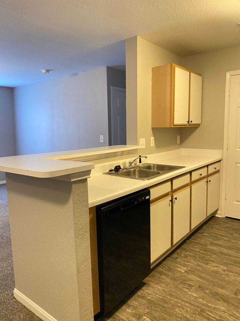 Apartment for rent at 2113-2119 Ringgold Court, Clarksville, TN 37042