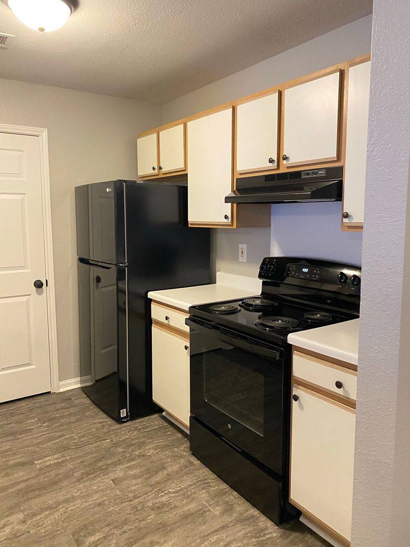 Apartment for rent at 2113-2119 Ringgold Court, Clarksville, TN 37042