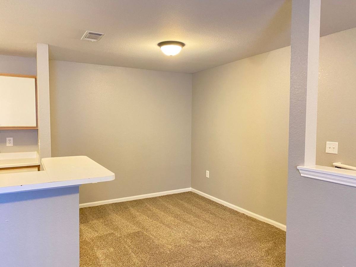 Apartment for rent at 2113-2119 Ringgold Court, Clarksville, TN 37042