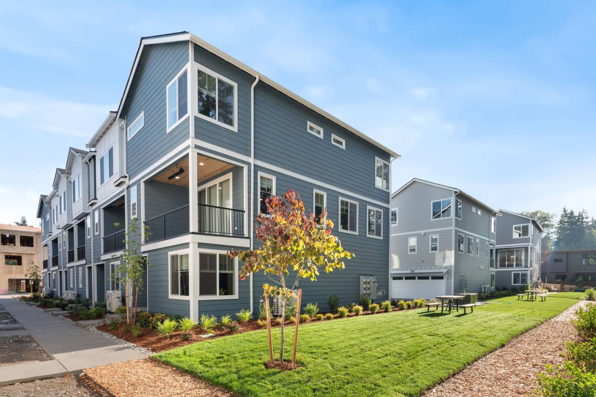 Townhouse for rent at 1322 194th St SE #F1, Bothell, WA 98012