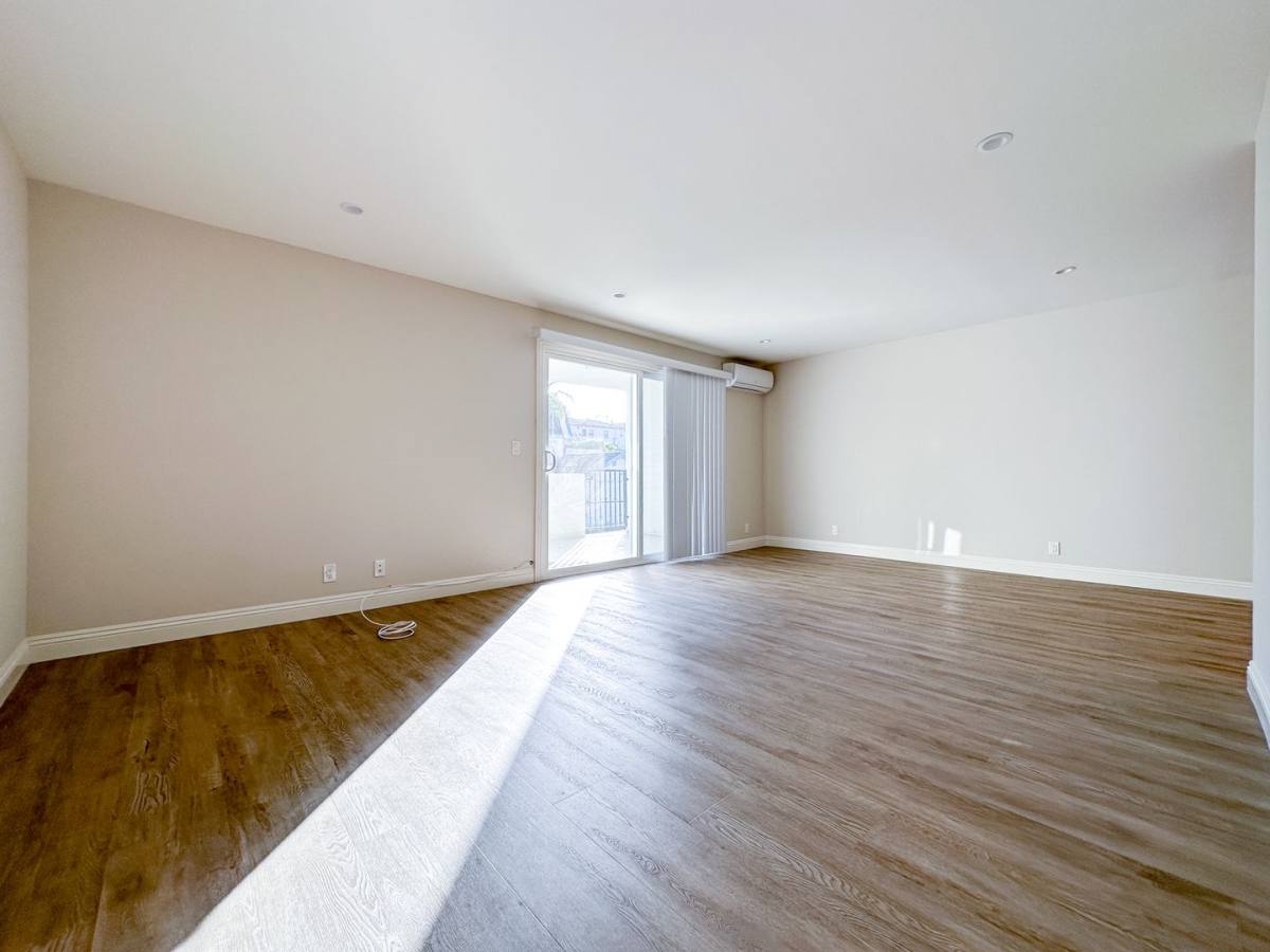 Apartment for rent at 401 E Bay State St, Alhambra, CA 91801