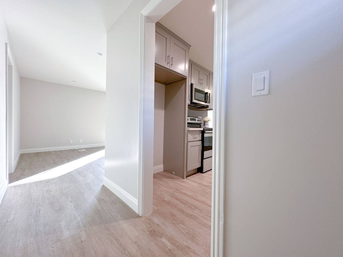 Apartment for rent at 401 E Bay State St, Alhambra, CA 91801