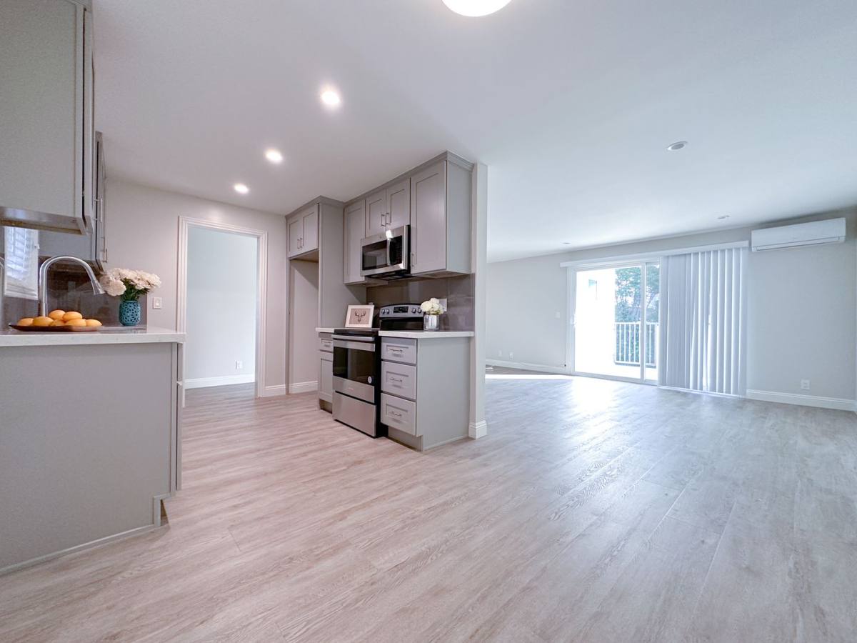 Apartment for rent at 401 E Bay State St, Alhambra, CA 91801